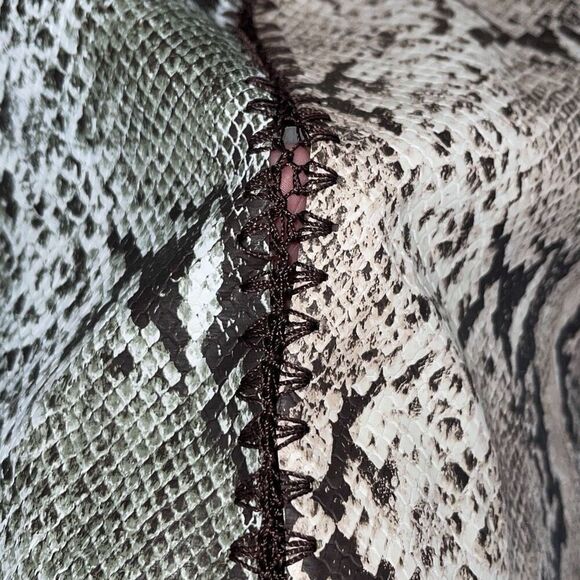 Etcetera Snake Print Mini Pencil Skirt Faux Leather Lined‎ Size 4 Tan Sage Green - Picture 4 of 9